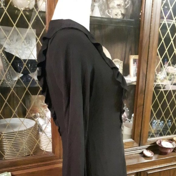 size S H&M black Scooped Ruffled Blouse - Picture 5 of 8
